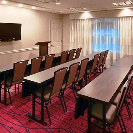 Residence Inn Saint Louis Airport / Earth City 